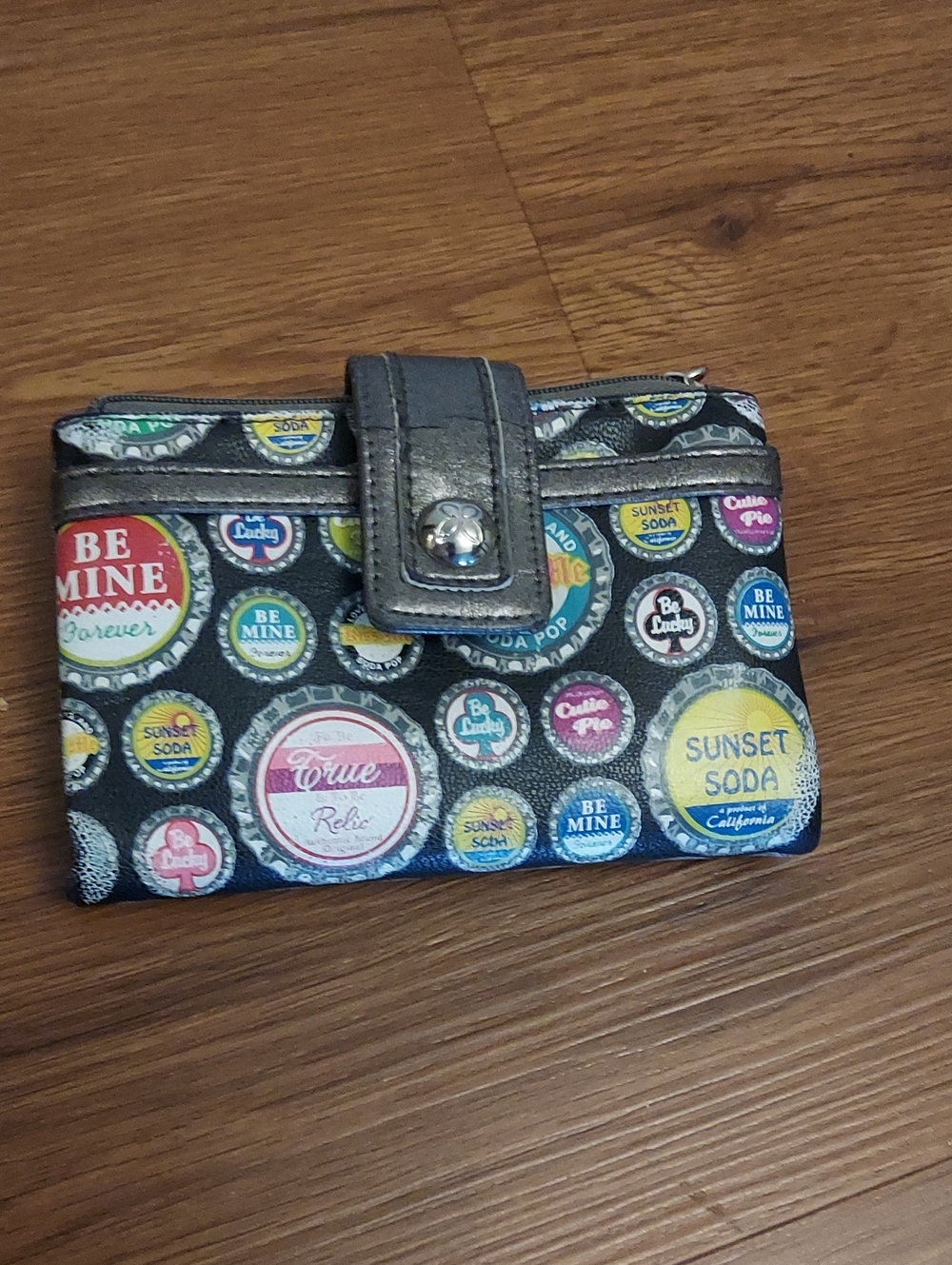Relic  Wallet - Picture 8 of 8